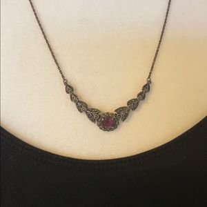 Vintage: Silver/Black Tone Necklace w/Purple Stone